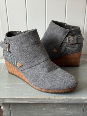 Dr. Scholl's "Create" Wedge Ankle Booties in Gray Size 8 M